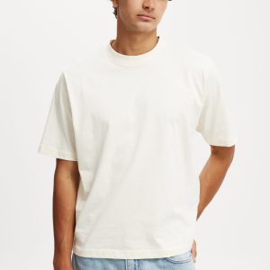 Cropped Fit T-Shirt